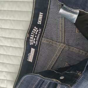 Levi totally shaping skinny jeans